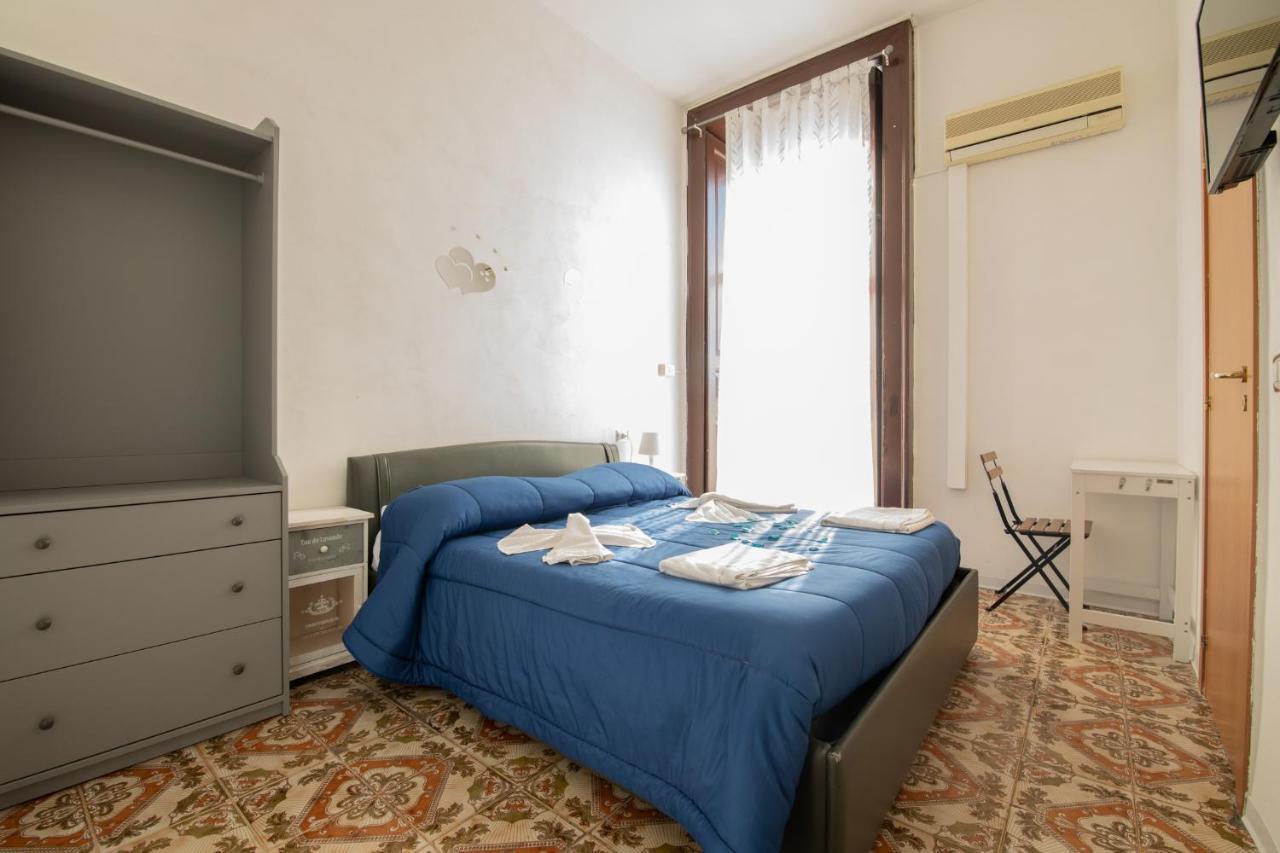 Madb&B Naples Luaran gambar