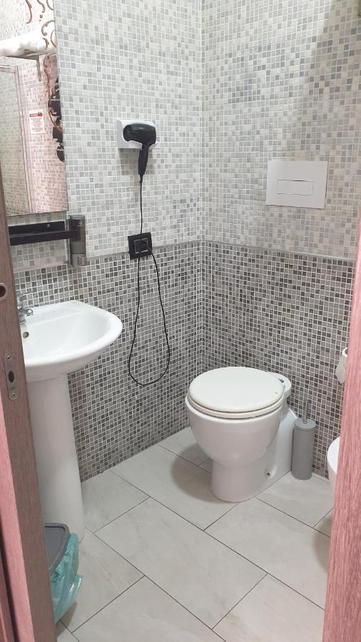 Madb&B Naples Luaran gambar
